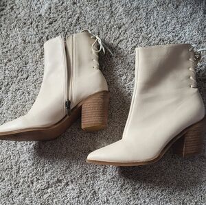 Mod boutique aster lace up bootie